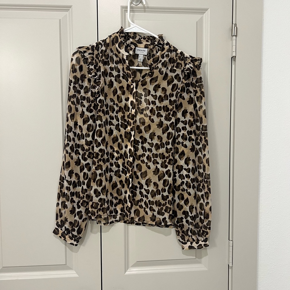 LEOPARD SHIRT Ruffle Shoulder - Picture 2 of 9
